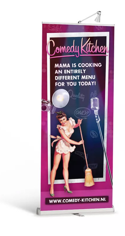 Zet een kernboodschap en visuele elementen op je roll-up banner.